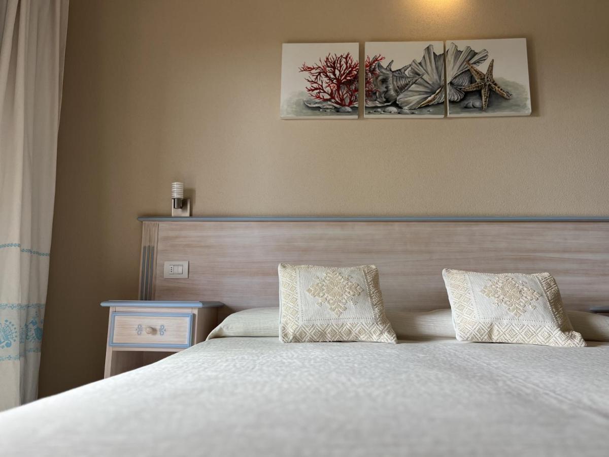Hotel Lu Pitrali San Teodoro  Ngoại thất bức ảnh