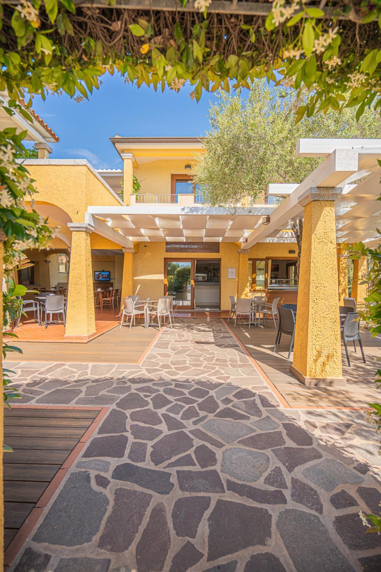 Hotel Lu Pitrali San Teodoro  Ngoại thất bức ảnh