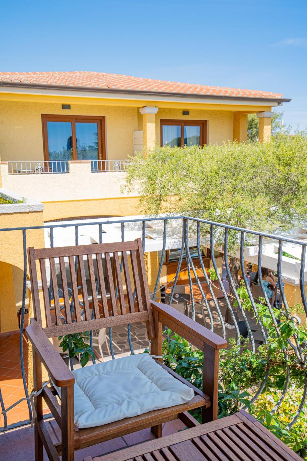 Hotel Lu Pitrali San Teodoro  Ngoại thất bức ảnh